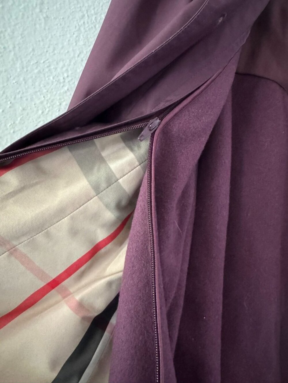 Purple Plum Burberry Trench Coat with Removable Interior - Picture 9 of 13
